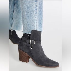 NEW~JUSTFAB Della Block Heel Bootie SIZE 6